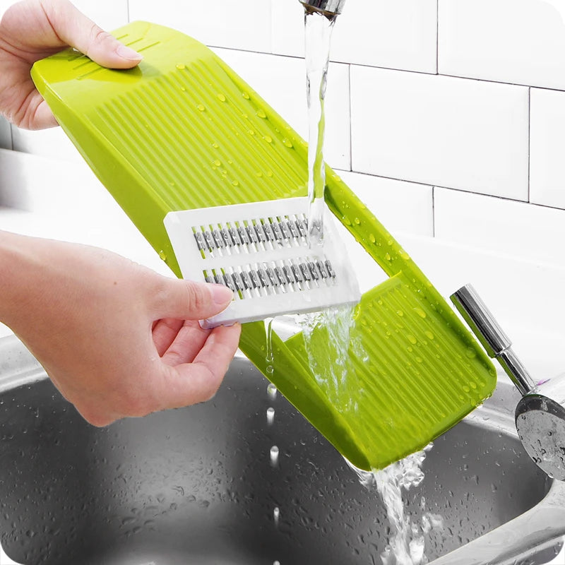 Stainless Steel Mandoline-Slicer mit 3 Austauschbaren Klingen – Vielseitiger Gemüseschneider für Julienne, Kartoffeln und Karotten, Professioneller Küchen-Cutter für Effizientes Schneiden