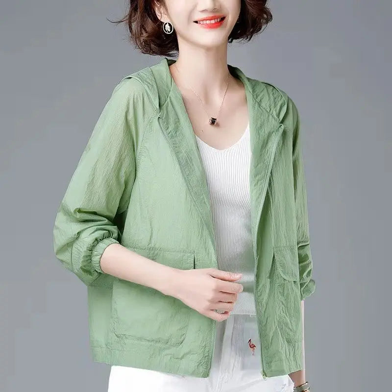Korean Fashion 2024: Neuer Sommer Casaco Feminino – Einfarbige Damenjacke für Frühling, Kapuzen-Sonnencreme-Mantel, Allround-Jacke