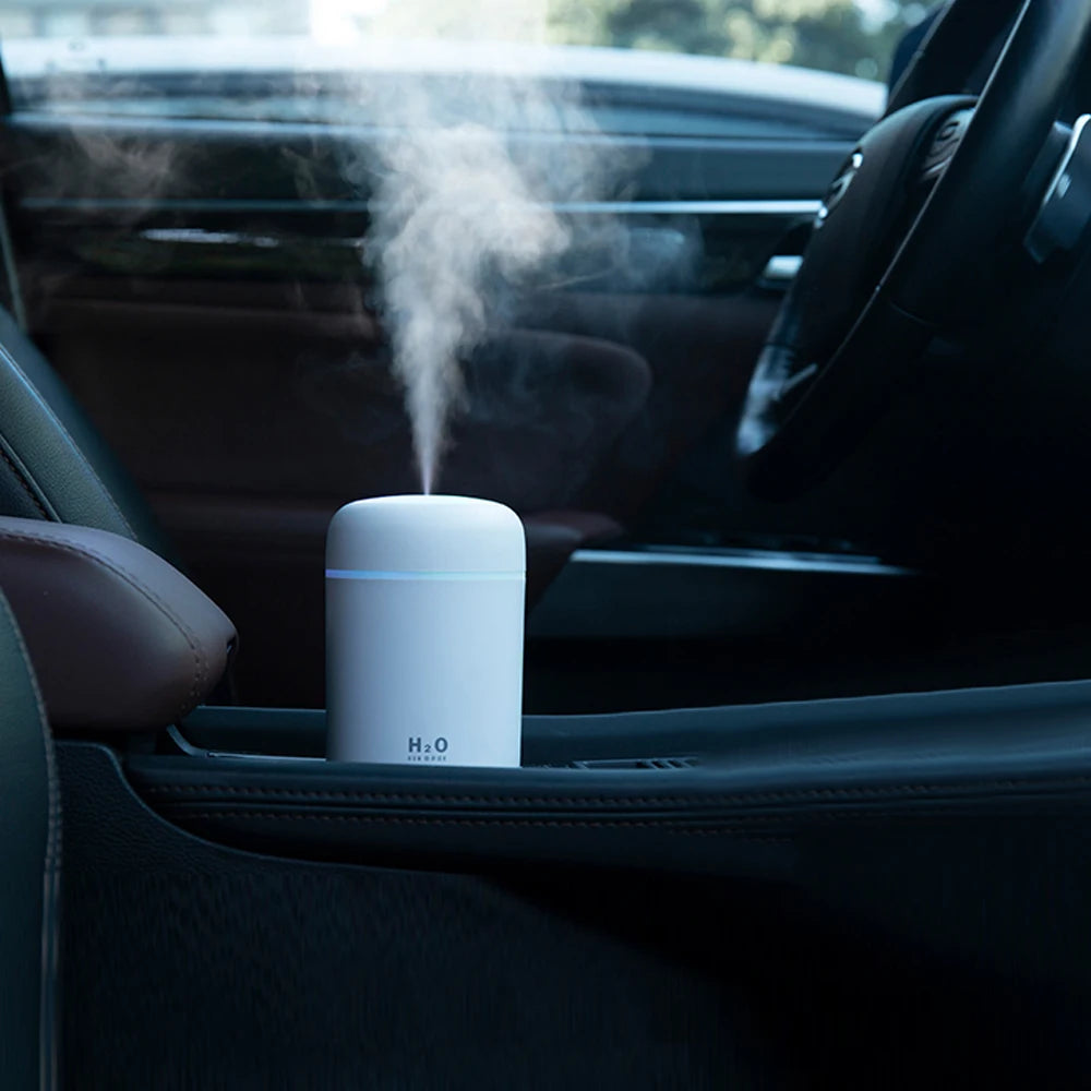 Multifunktionaler LED Luftbefeuchter - Aromaöl-Diffusor, USB Nebel Sprayer, 300ML, Bunter Lufterfrischer für Auto und Heim