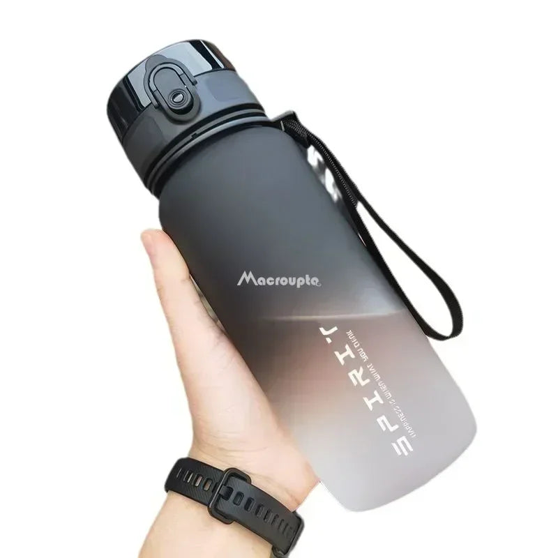 Große Sport-Wasserflasche 1 Liter – Auslaufsicherer Trinkbecher aus Plastik für Gym, Fitness und Outdoor-Aktivitäten
