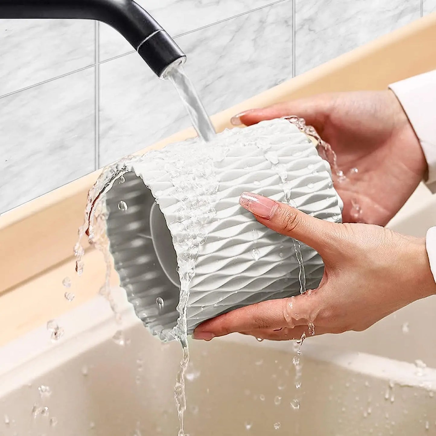 Multifunktionaler Make-up Organizer mit Rotationsfunktion - Großzügiger Platz für Pinsel, Augenbrauenstifte und Kosmetik auf dem Schreibtisch
