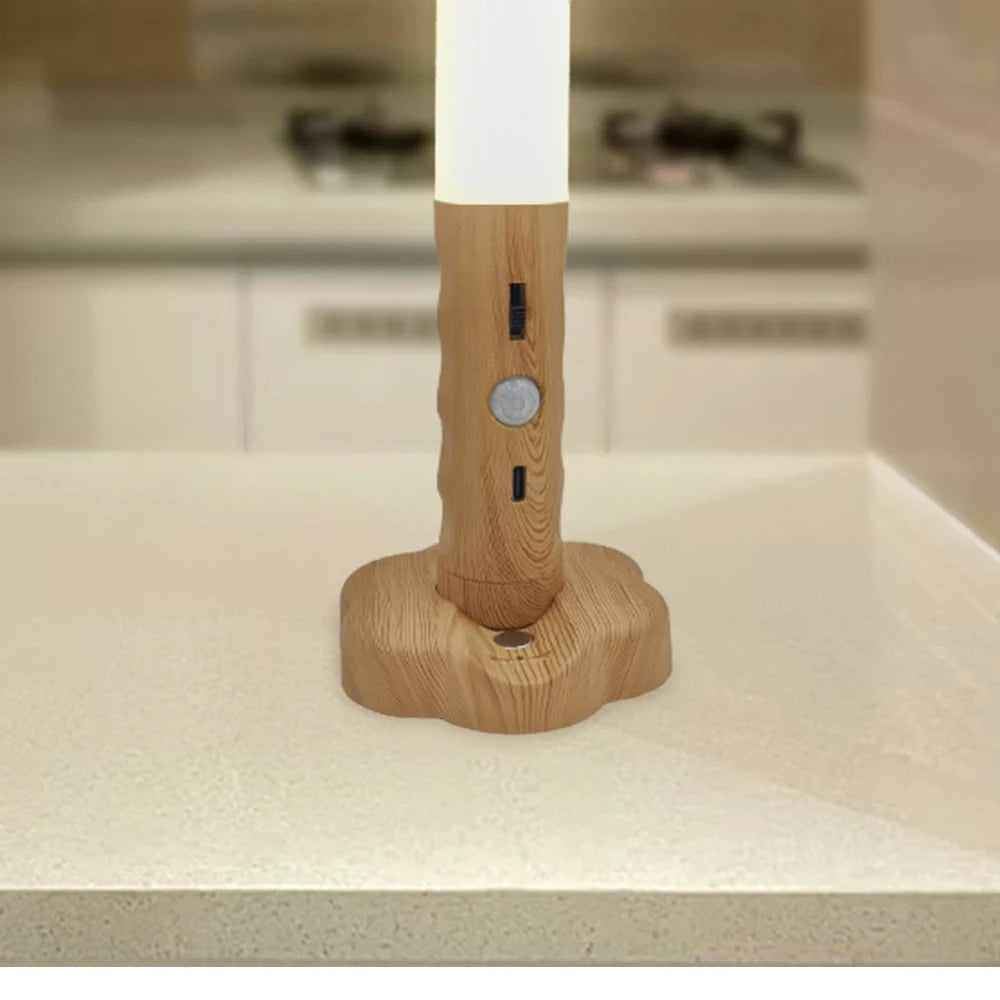 Magnetische USB LED Holzlampe - Nachtlicht für Küche, Schrank, Treppe und Nachttisch, Fackellampe für die Wand