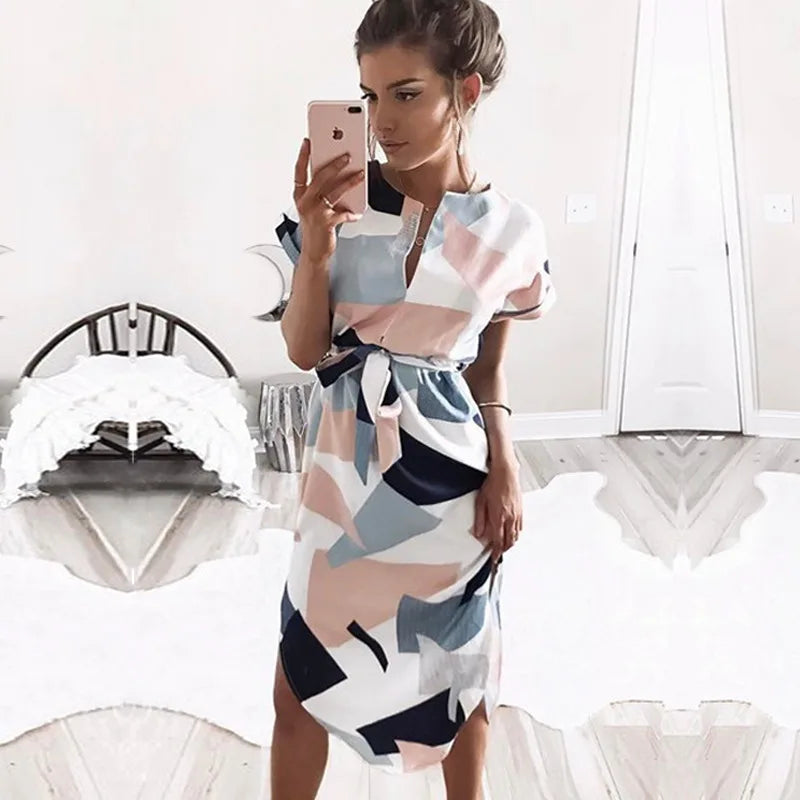 Elegante Damen Tunika – Sommerkleid mit V-Ausschnitt, Kurzen Ärmeln, Gürtel und Geometrischem Druck, Unregelmäßiger Schnitt, Europäisch und Amerikanisch