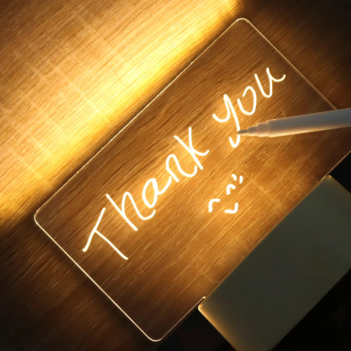 USB LED-Notizenbrett - Kreatives Nachtlicht mit Notizfunktion und Stift, beleuchtete Notizentafel perfekt, als Geschenk!