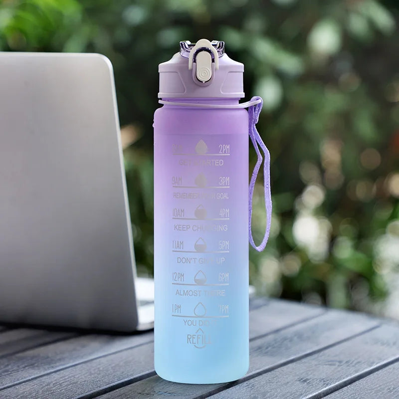 Motivierende Wasserflasche 900/1000ml – Auslaufsichere Trinkflasche für Sport, Gym, Outdoor & Reisen