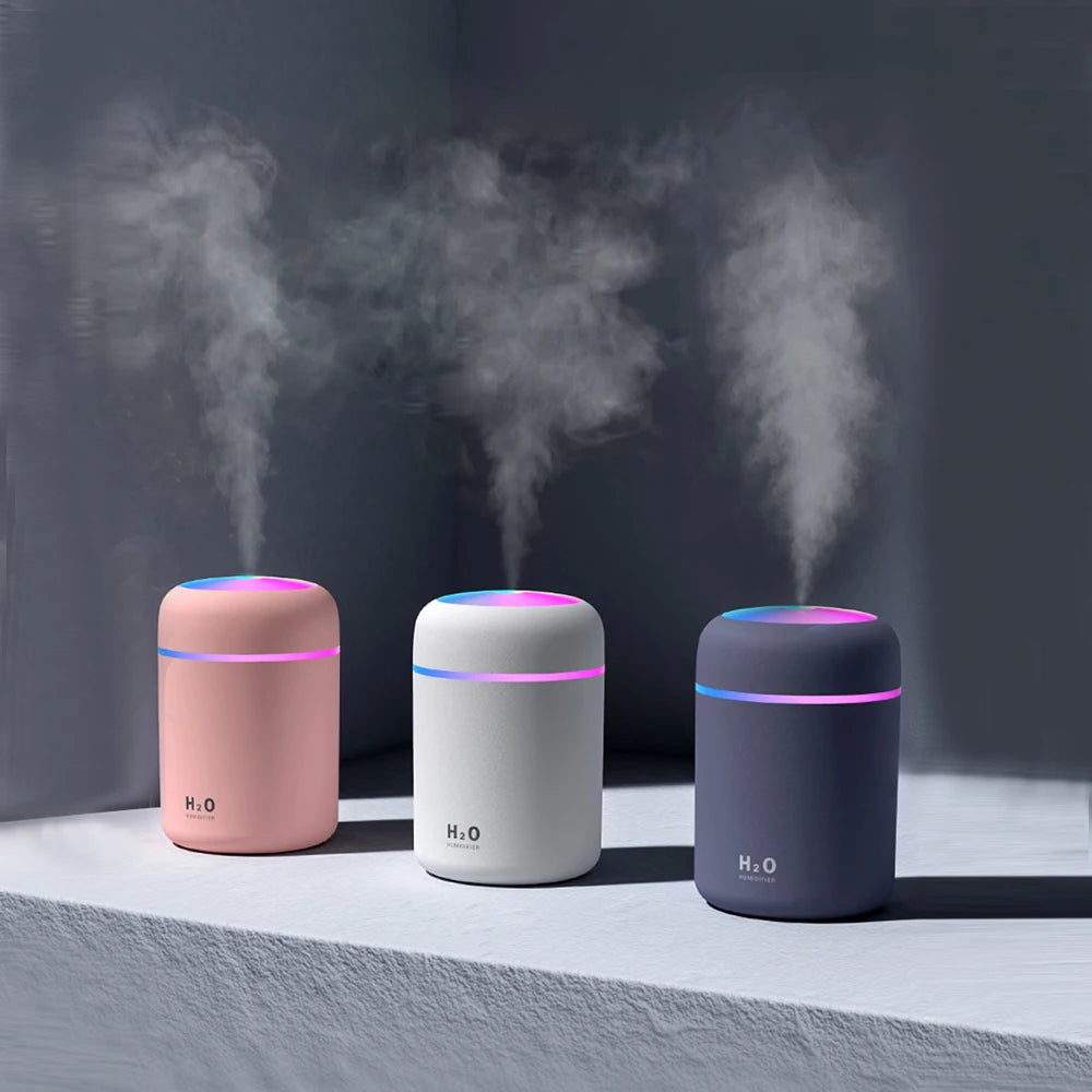 Multifunktionaler LED Luftbefeuchter - Aromaöl-Diffusor, USB Nebel Sprayer, 300ML, Bunter Lufterfrischer für Auto und Heim