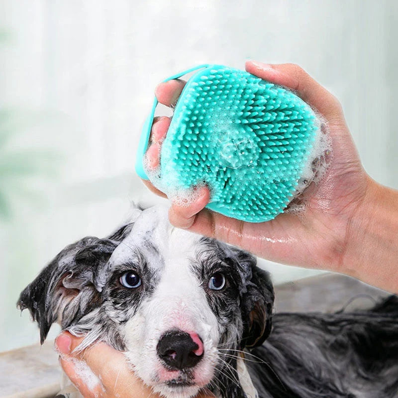 Pet Bathing Brush – Weiche Silikonbürste für sanfte Massage und Reinigung von Hunden und Katzen, die Badeerfahrung für Ihr Haustier verbessern