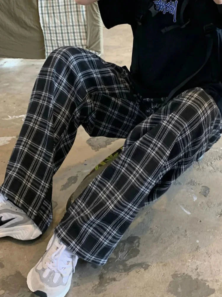 Oversize Schwarze Damen-Hose im Karo-Muster – Lässige Weitbein-Trousers für Streetwear und Harajuku-Stil, Retro-Chic, Größen S bis 3XL