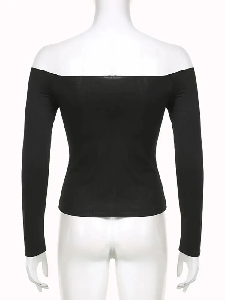 Elegantes Schwarzes T-Shirt mit Slash-Neck – Langärmeliges, Schlankes Design für Frauen, Koreanische Mode, Sexy Cropped Style für den Herbst