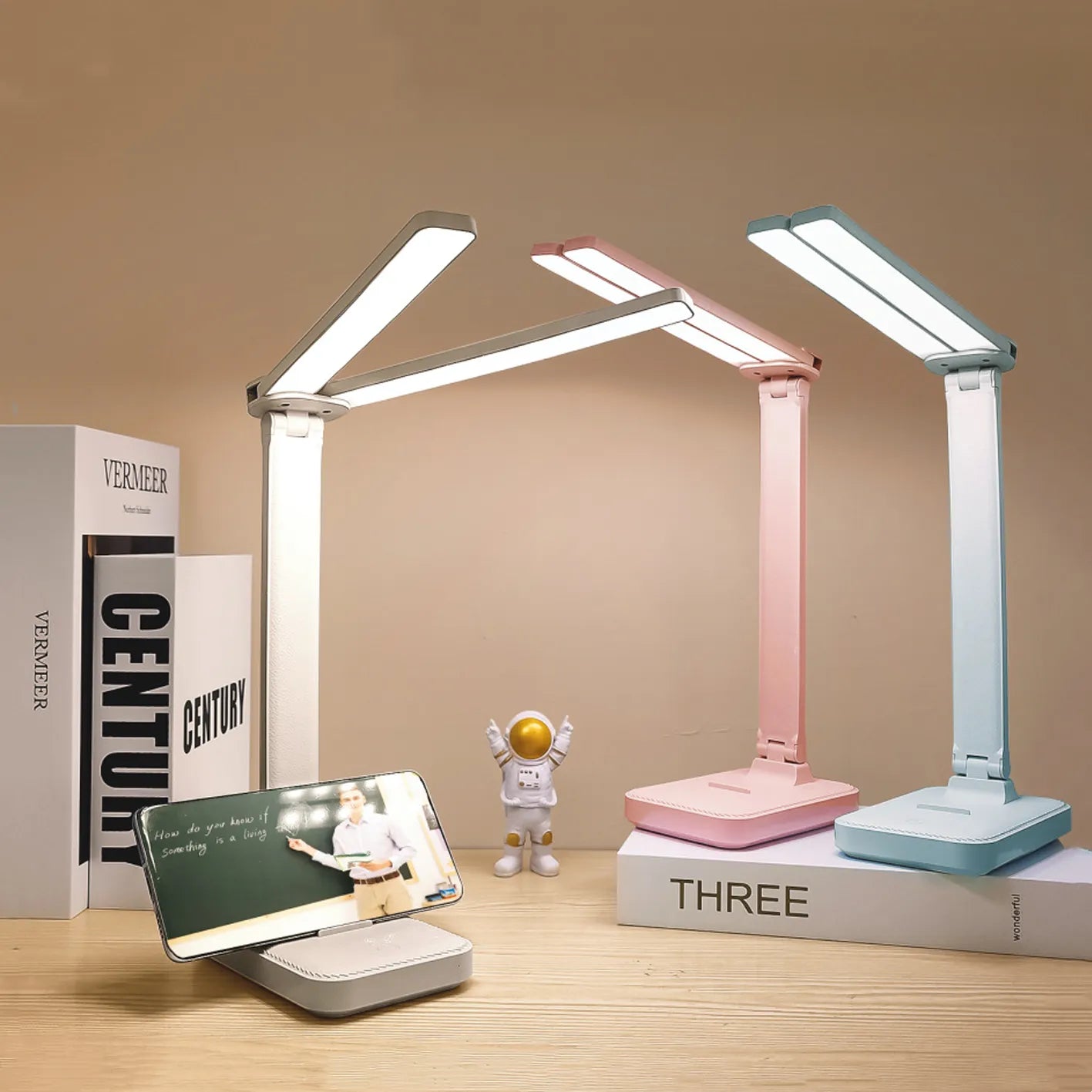 Augenfreundliche LED Tischlampe mit Touch-Steuerung – 3-stufig dimmbare Nachtlichtfunktion, Faltbar und USB-Akku für Schlafzimmer und Büro
