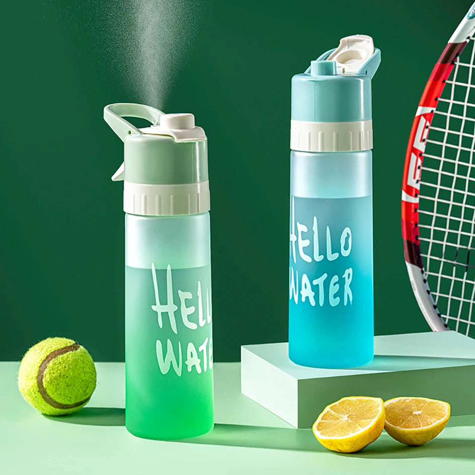 Kühlende Sportflasche mit Sprühfunktion - Lebensmittelgeeignet, Großes Fassungsvermögen für Unterwegs, Sprühflasche für Sport und Abkühlung, Ideal für Unterwegs