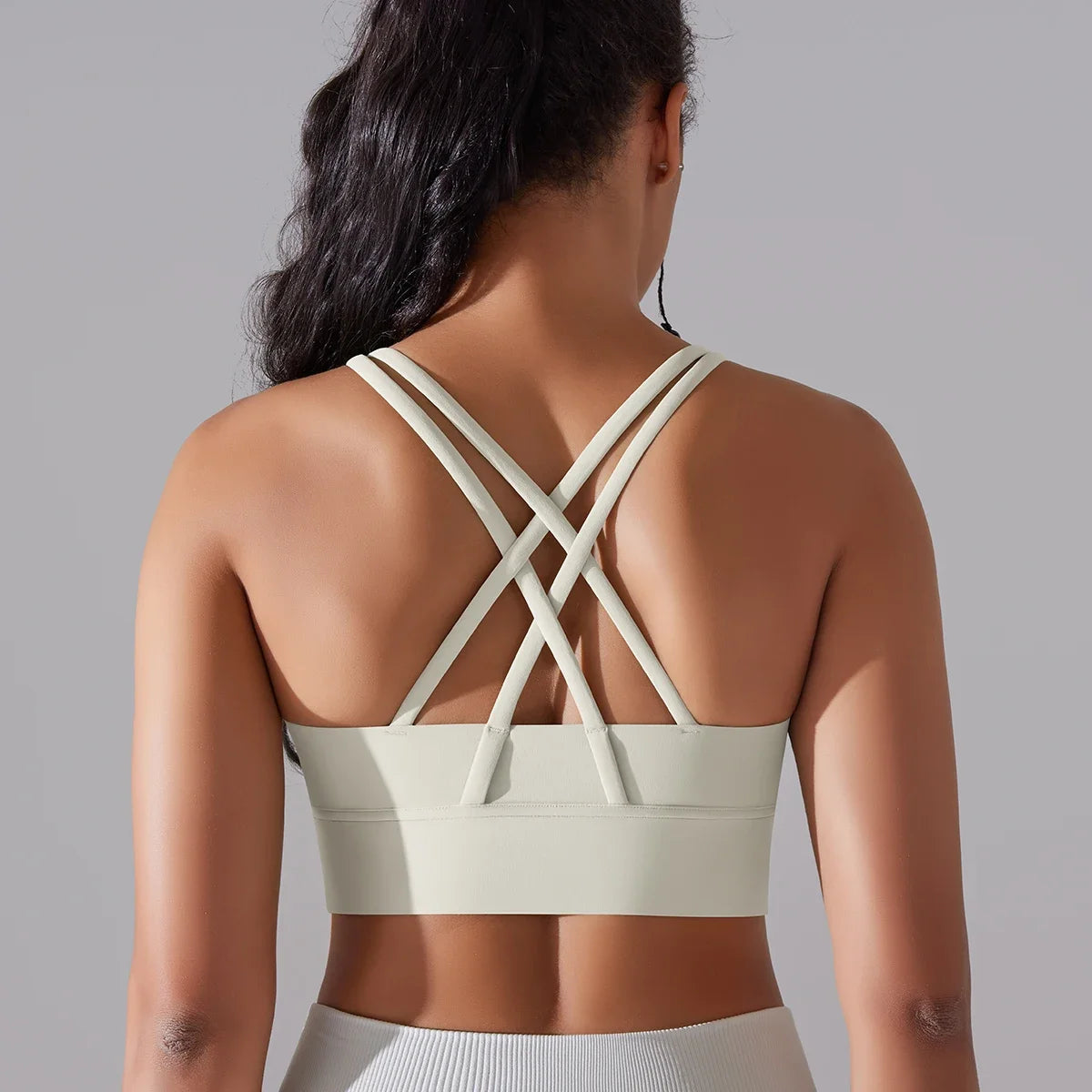 Komfortables Yoga-Bra Tanktop für Frauen – Fitness Sport-Bra mit Naked Feel, Gym-Vest, Camisole für Workout, Sportbekleidung