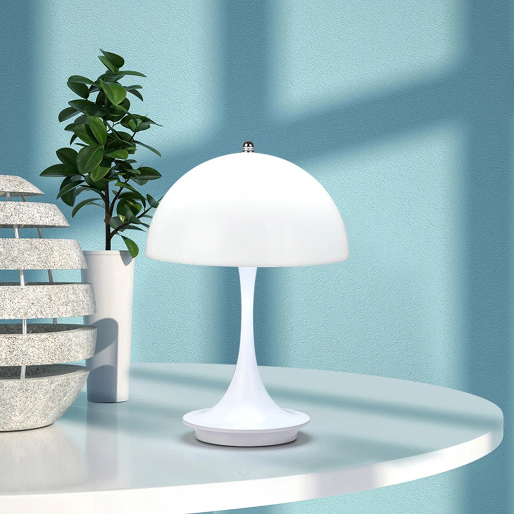Kompakte LED Pilz-Tischlampe mit USB-Aufladung – Dimmbare Blumenknospen-Leuchte für Schlafzimmer, Tragbare Nachttischlampe für Gemütliche Atmosphäre