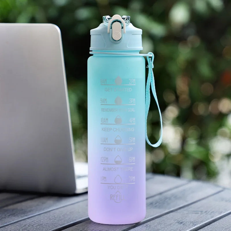 Motivierende Wasserflasche 900/1000ml – Auslaufsichere Trinkflasche für Sport, Gym, Outdoor & Reisen