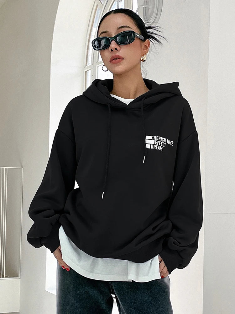Bequemer oversize Hoodie für Damen – Trendiges Sweatshirt Traumbrief-Druck