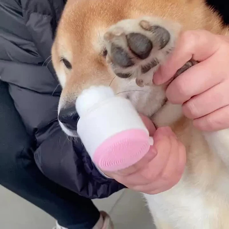Pet Paw Cleaning Brush – Innovativer Hunde-Pfotenreiniger aus Silikon mit doppelseitiger Massagefunktion und weichen Borsten für eine schonende Fußreinigung