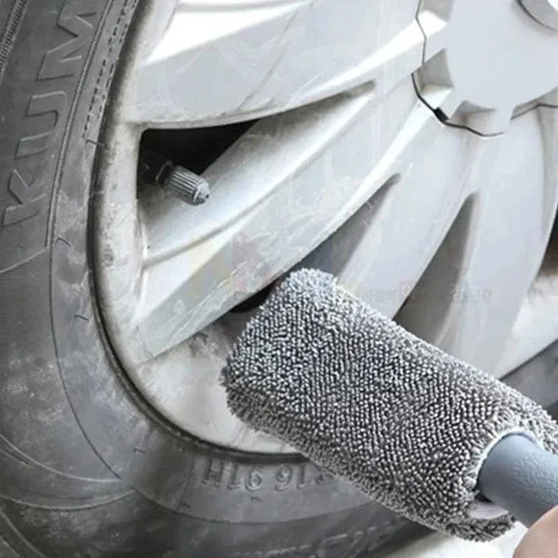 Tragbare Auto-Radwaschbürste mit Mikrofaser – Reinigungsbürste für Reifen und Felgen, Kunststoffgriff, ideal für Autos, Motorräder und Trunk-Zubehör