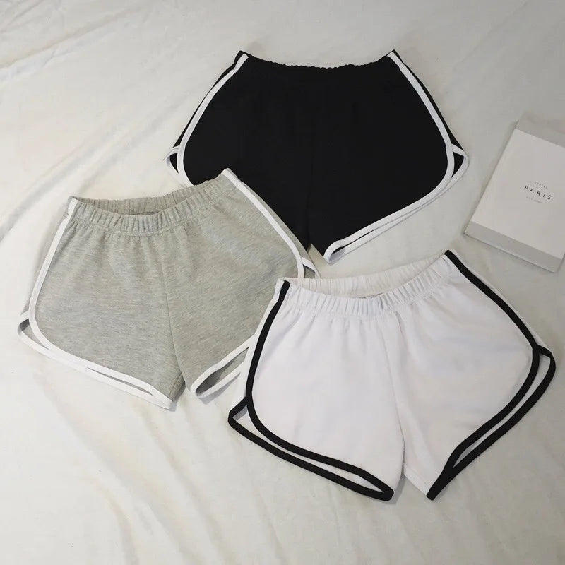 Elastische, hochwertige Damen Shorts – Locker sitzend, schnelltrocknend, dünn und ideal für Sommer, Laufen, Fitness und Freizeit. Anti-Einblicke Design.