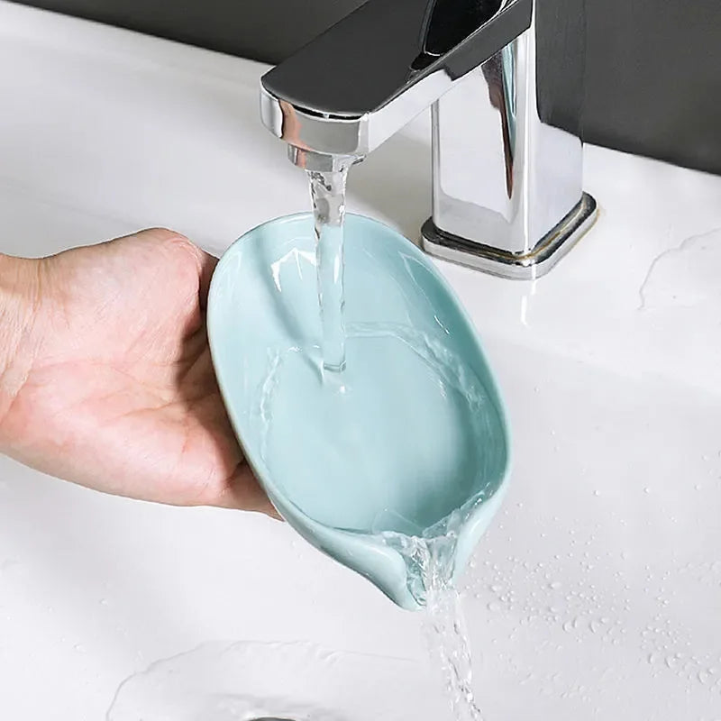 1/2 Stücke Abtropf-Seifenhalter Set für das Badezimmer – Waschbecken-Seifenschale in Blattform mit Rutschfester Saugnapf für das Waschbecken, ohne Bohren, Ideal für das Zuhause