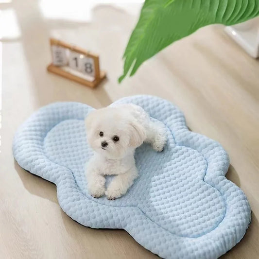 Kühlende Sommer-Katzenbett-Matte – Wolkenförmiges Eis-Pad für Hunde und Katzen, Premium Qualität, Ideale Kühlung für Haustiere, Blaues Kühlkissen für Hundebetten