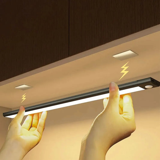 LED Schranklicht mit Bewegungsmelder – USB Type-C wiederaufladbar, Auto-On/Off, Verschiedene Längen für Küche & Kleiderschrank